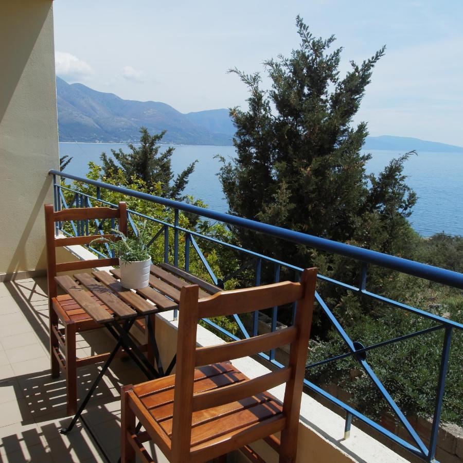 Guest House Suga 1 Qeparo Exterior foto