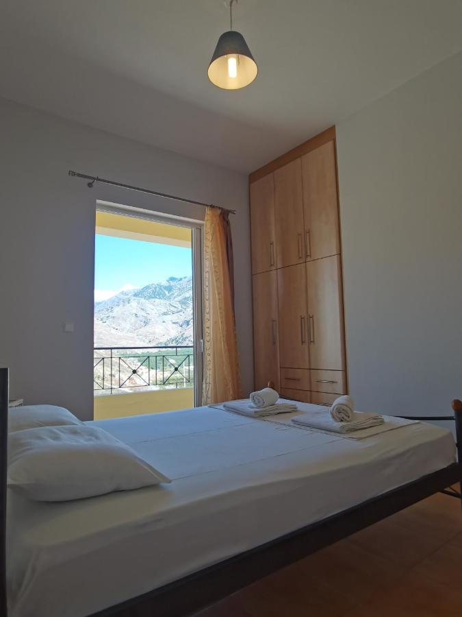 Guest House Suga 1 Qeparo Exterior foto