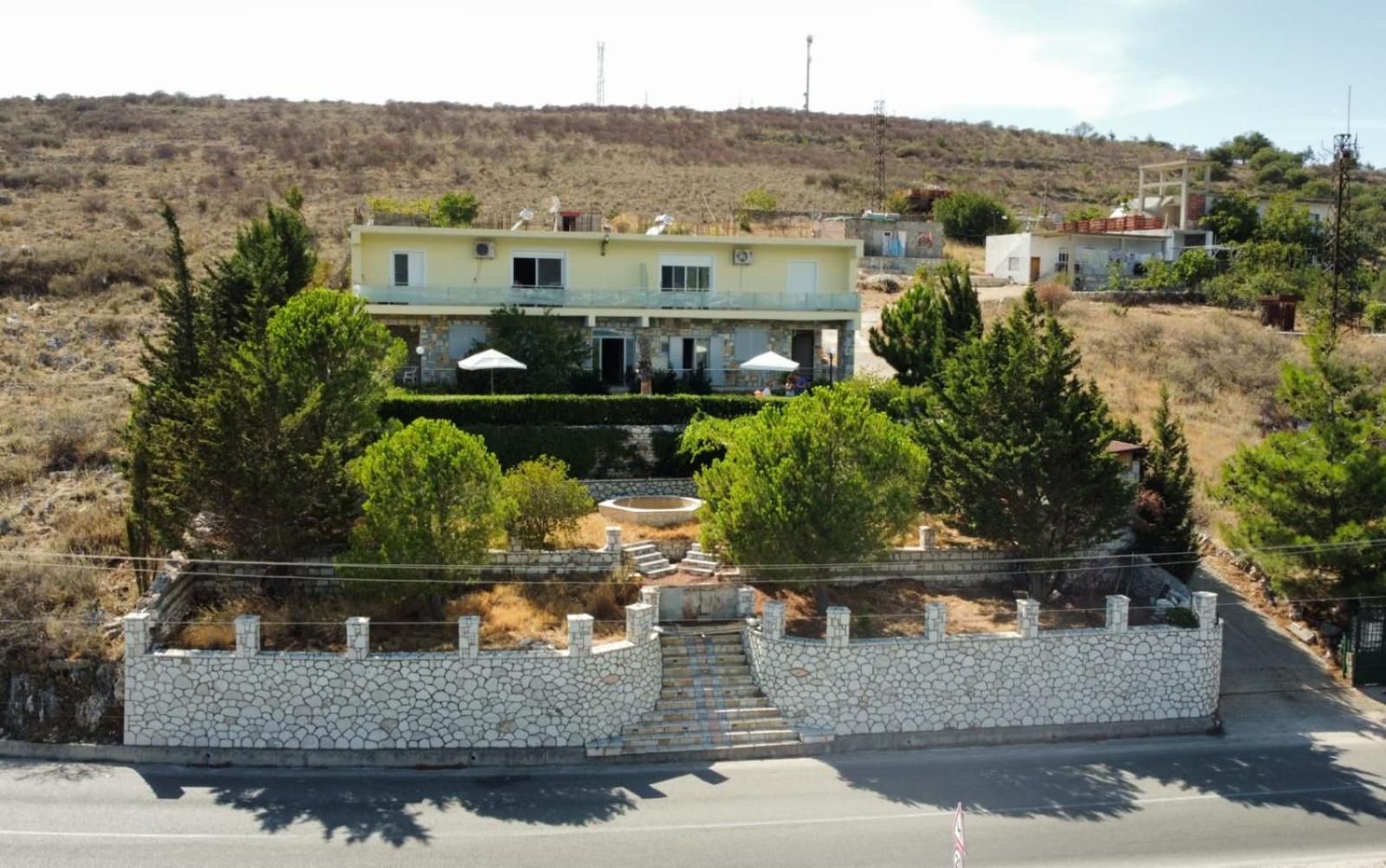 Guest House Suga 1 Qeparo Exterior foto