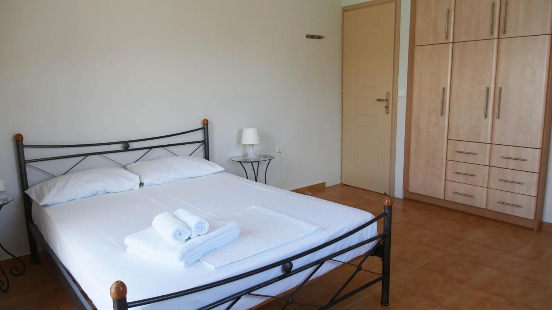 Guest House Suga 1 Qeparo Zimmer foto