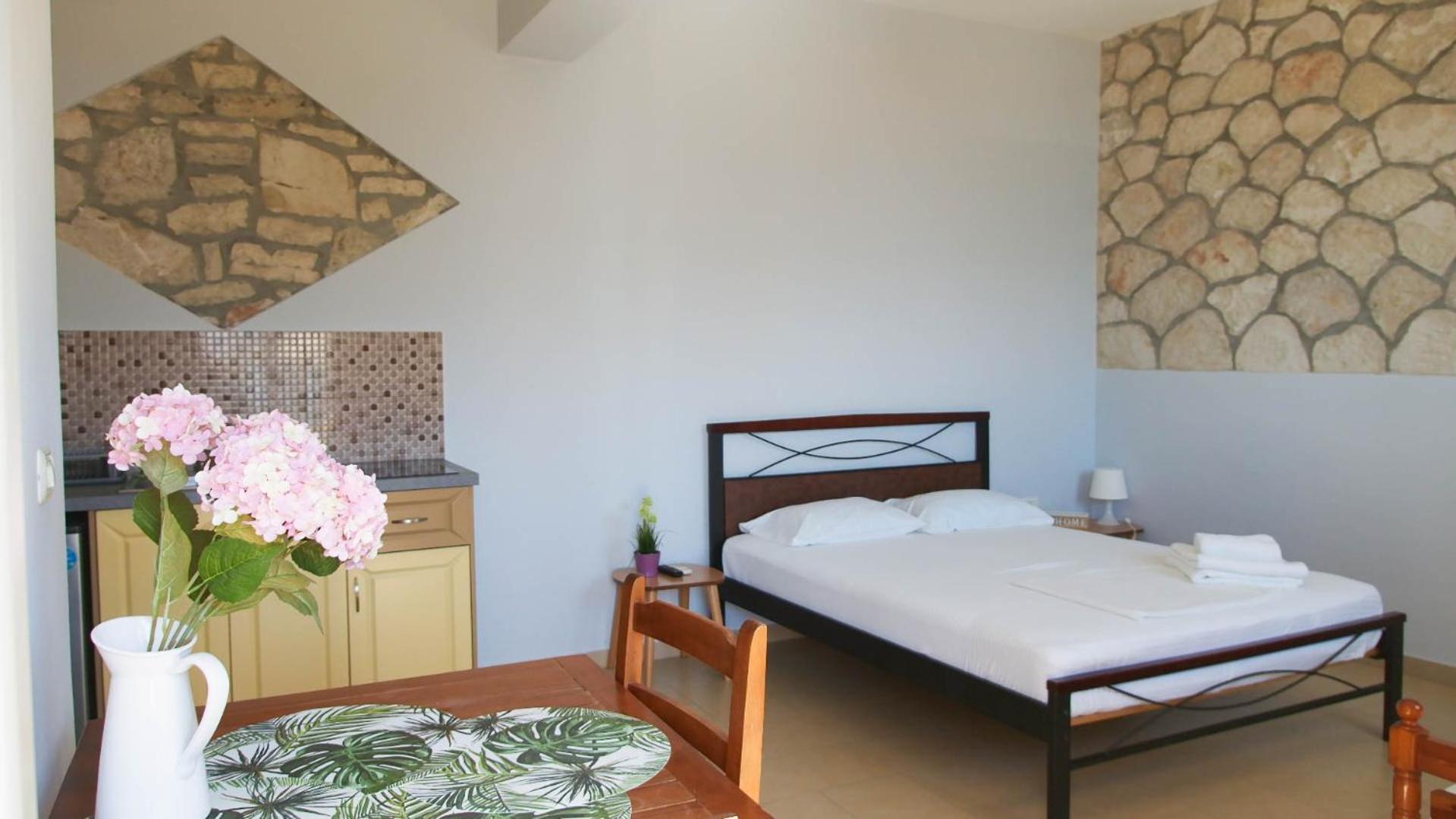 Guest House Suga 1 Qeparo Zimmer foto