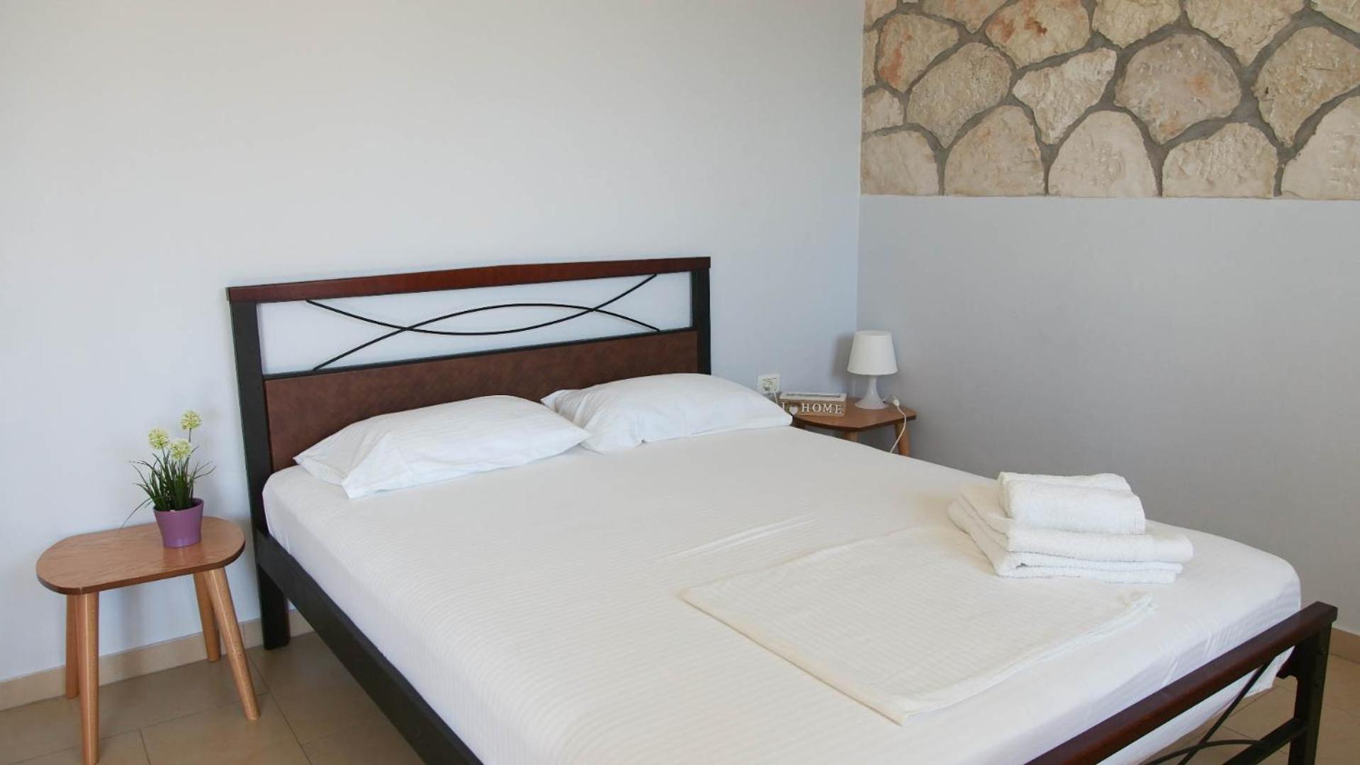 Guest House Suga 1 Qeparo Zimmer foto